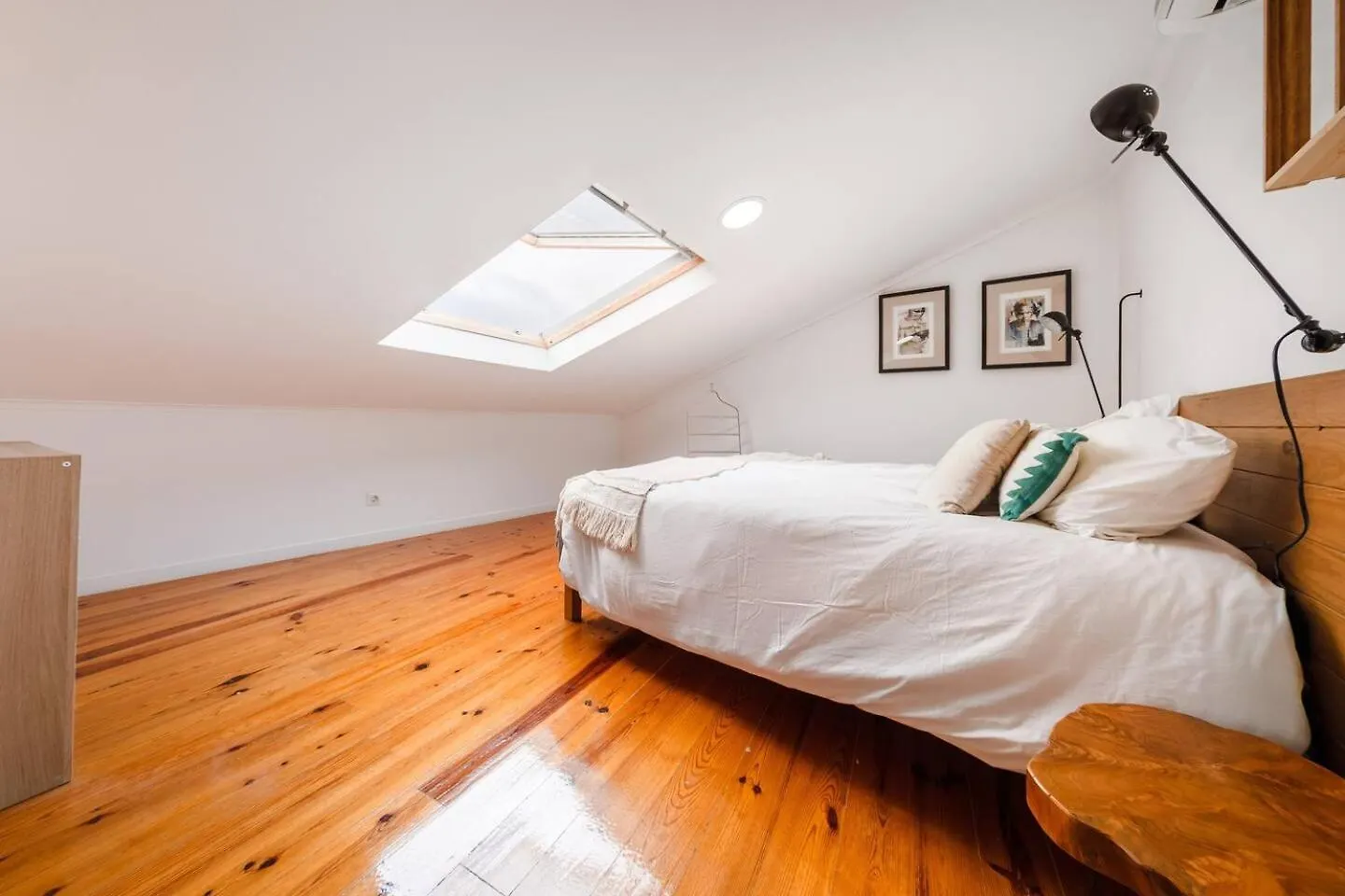 Spacious Penthouse Duplex W Castle Views Lisbon Portugal
